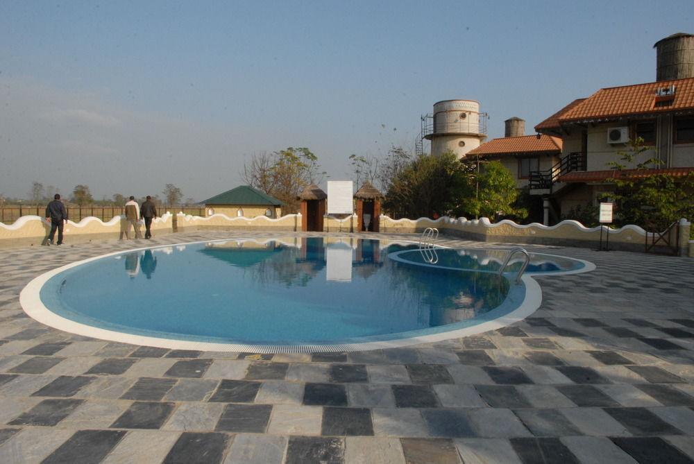 Green Park Chitwan Sauraha Eksteriør bilde